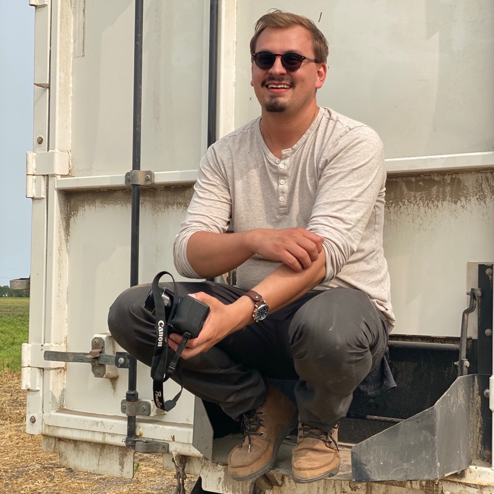 Meet your Posher, Eric